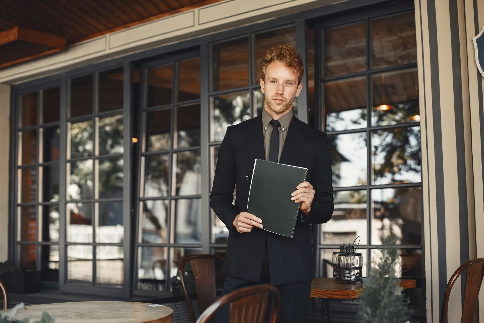 Diploma in Hotel Management QLS 6