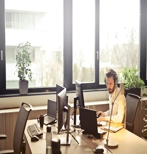 Diploma in Customer Services QLS Level 4