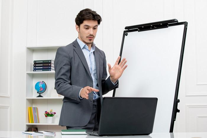 How to Become a Successful CPD Manager: A Step-by-Step Career Guide
